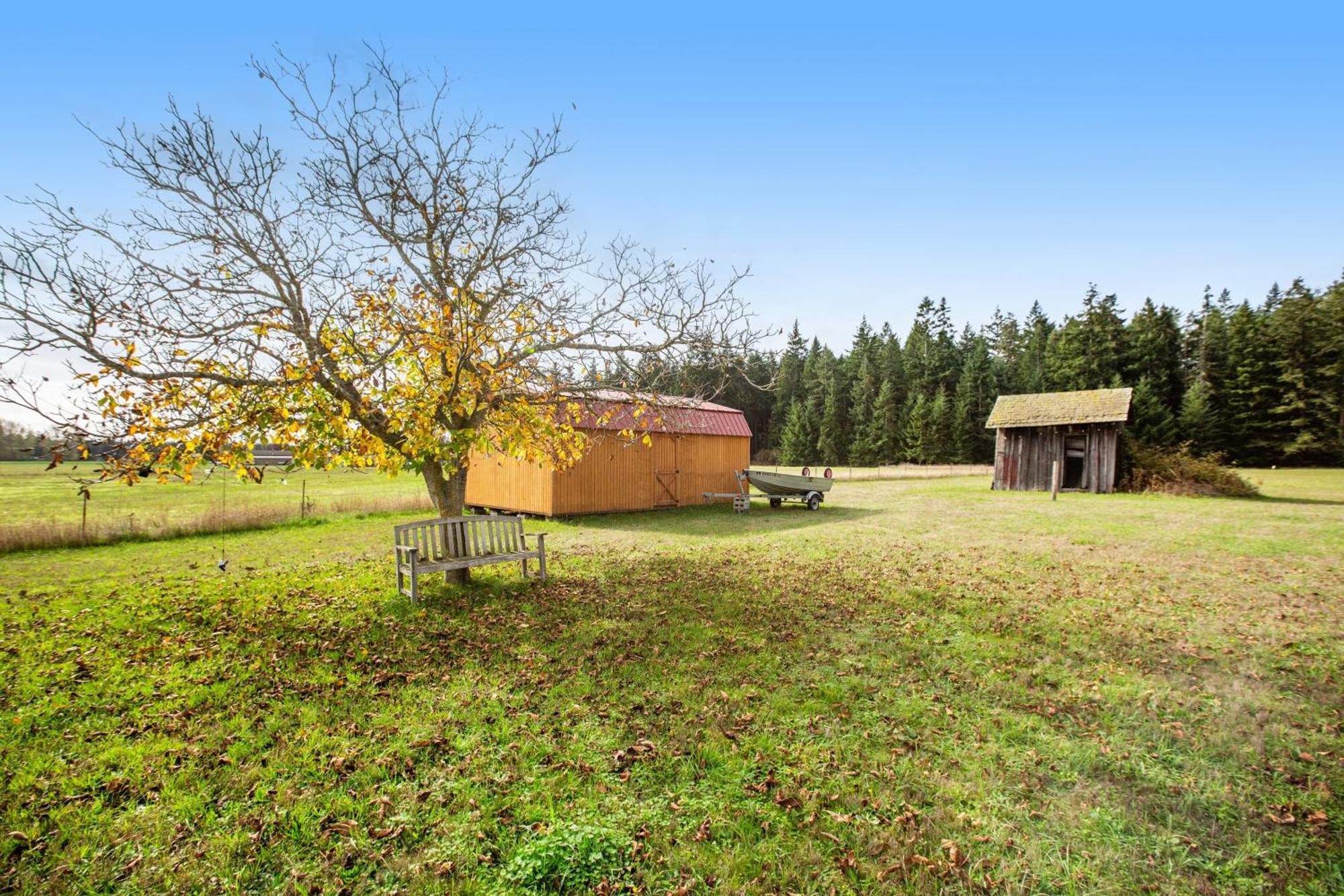 Historic Officer'S Farmhouse At Olf Coupeville Exterior photo